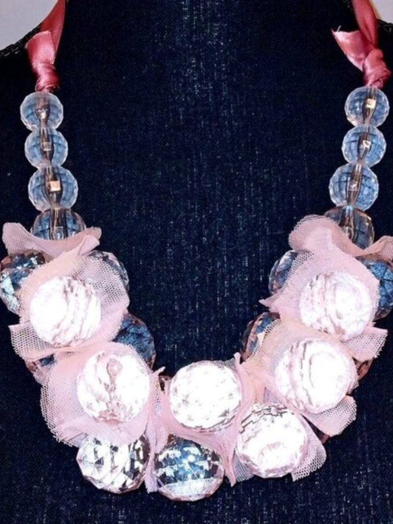 Oversized Soft Pink Tulle Acrylic Bead Chunky Necklace And Choker 45$
